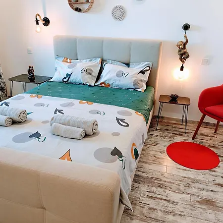 Apartment тристаен арт ,созопол *