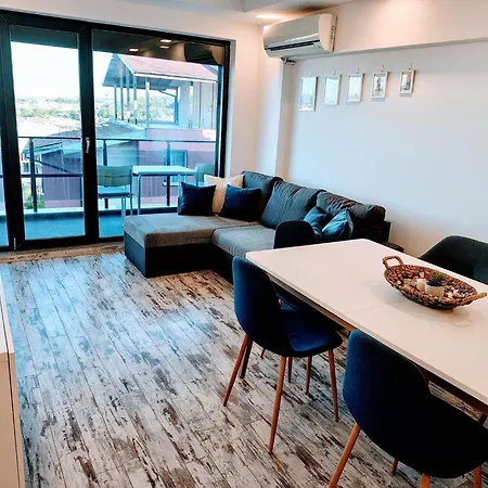 Apartment тристаен арт ,созопол